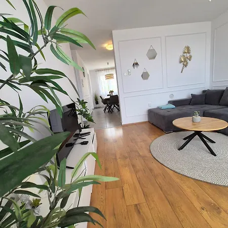 Victory Sea View Apartment