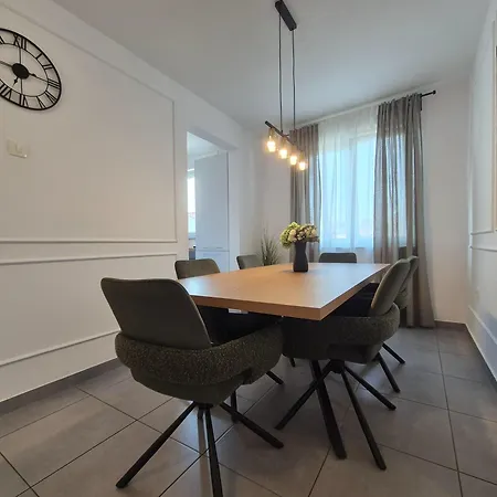 Victory Sea View דירה