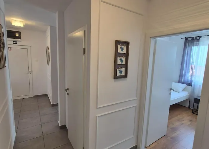 דירה Victory Sea View