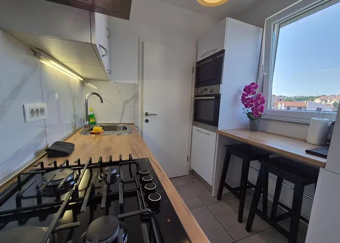 דירה Victory Sea View